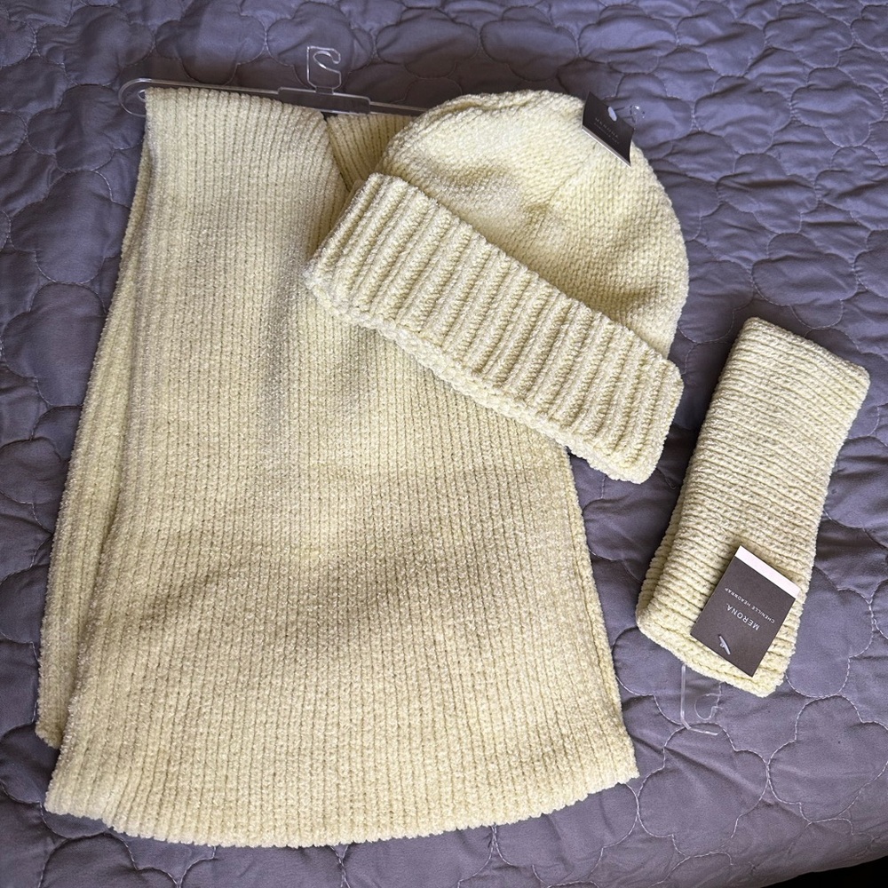 Vintage Y2K Merona Soft Yellow Green Knit Accessory Set NWT